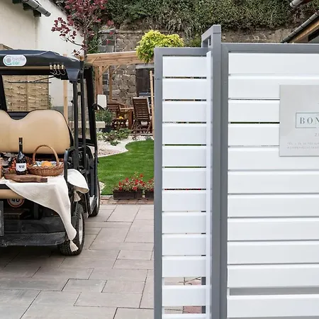 Bonne Vie - アパート Zebegény